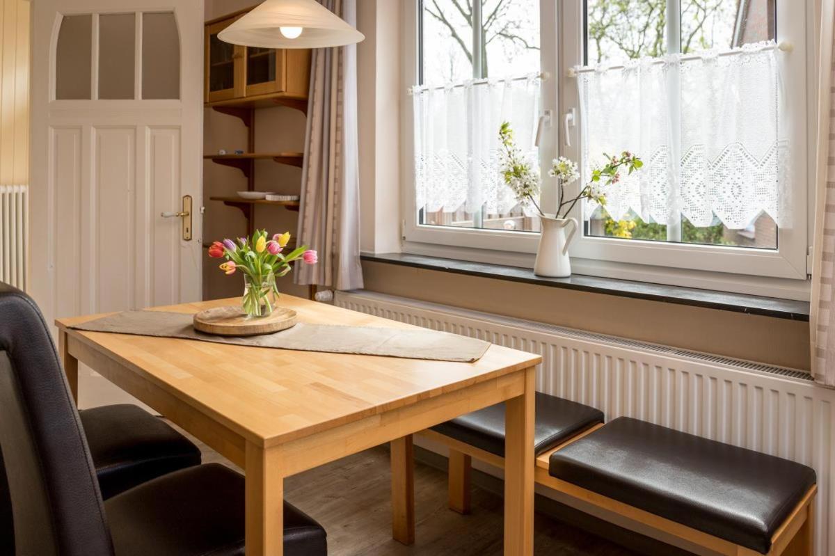 Friesenhof Janssen - Urlaub Auf Dem Bauernhof Apartamento Neuharlingersiel Exterior foto