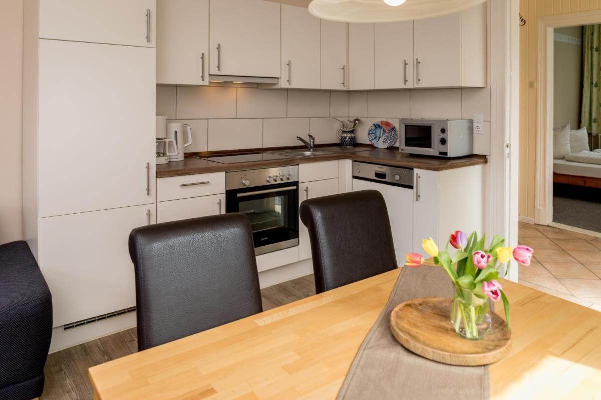 Friesenhof Janssen - Urlaub Auf Dem Bauernhof Apartamento Neuharlingersiel Exterior foto