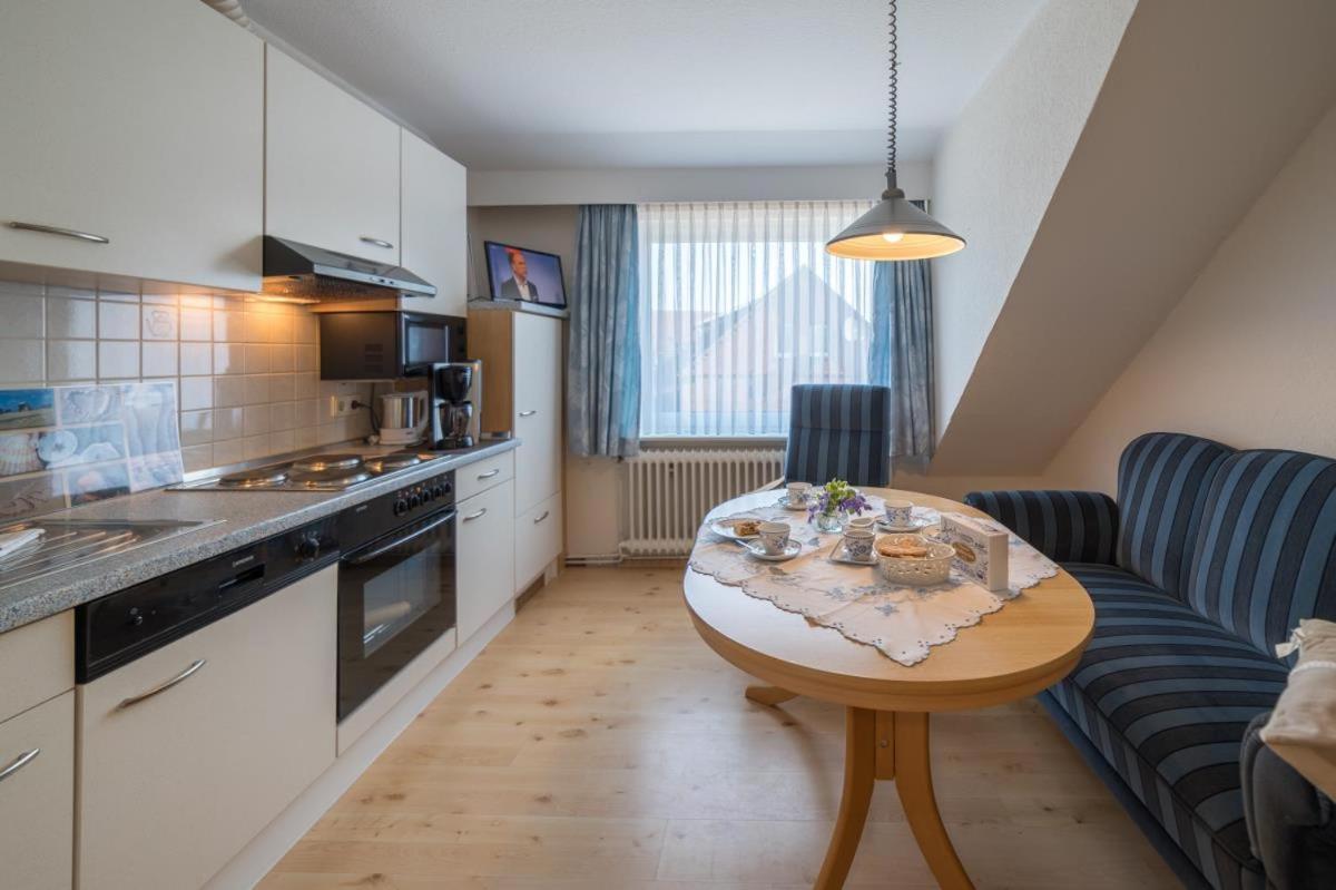 Friesenhof Janssen - Urlaub Auf Dem Bauernhof Apartamento Neuharlingersiel Exterior foto
