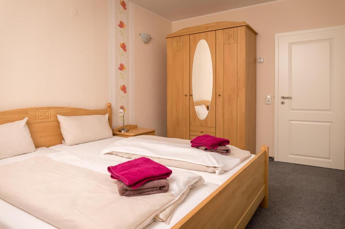 Friesenhof Janssen - Urlaub Auf Dem Bauernhof Apartamento Neuharlingersiel Exterior foto