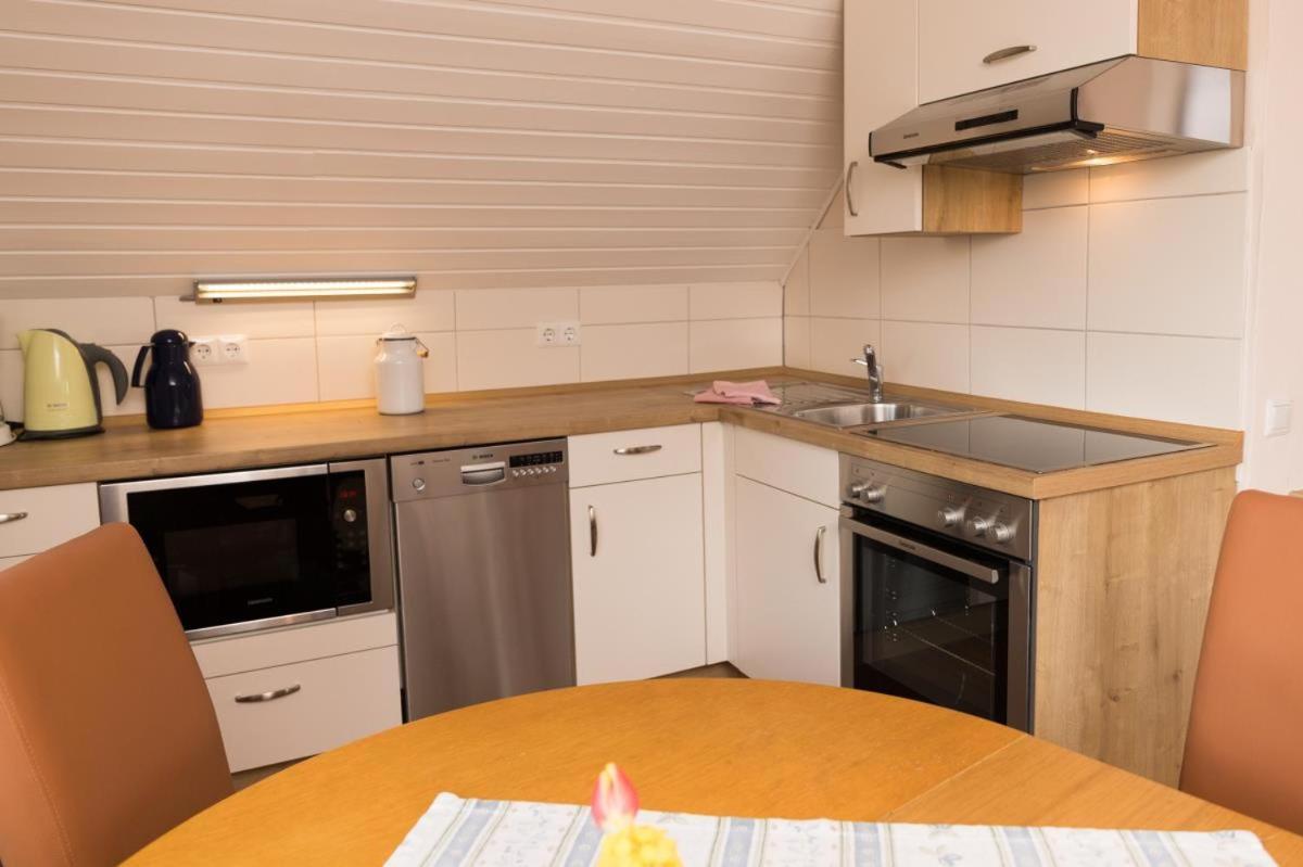 Friesenhof Janssen - Urlaub Auf Dem Bauernhof Apartamento Neuharlingersiel Exterior foto